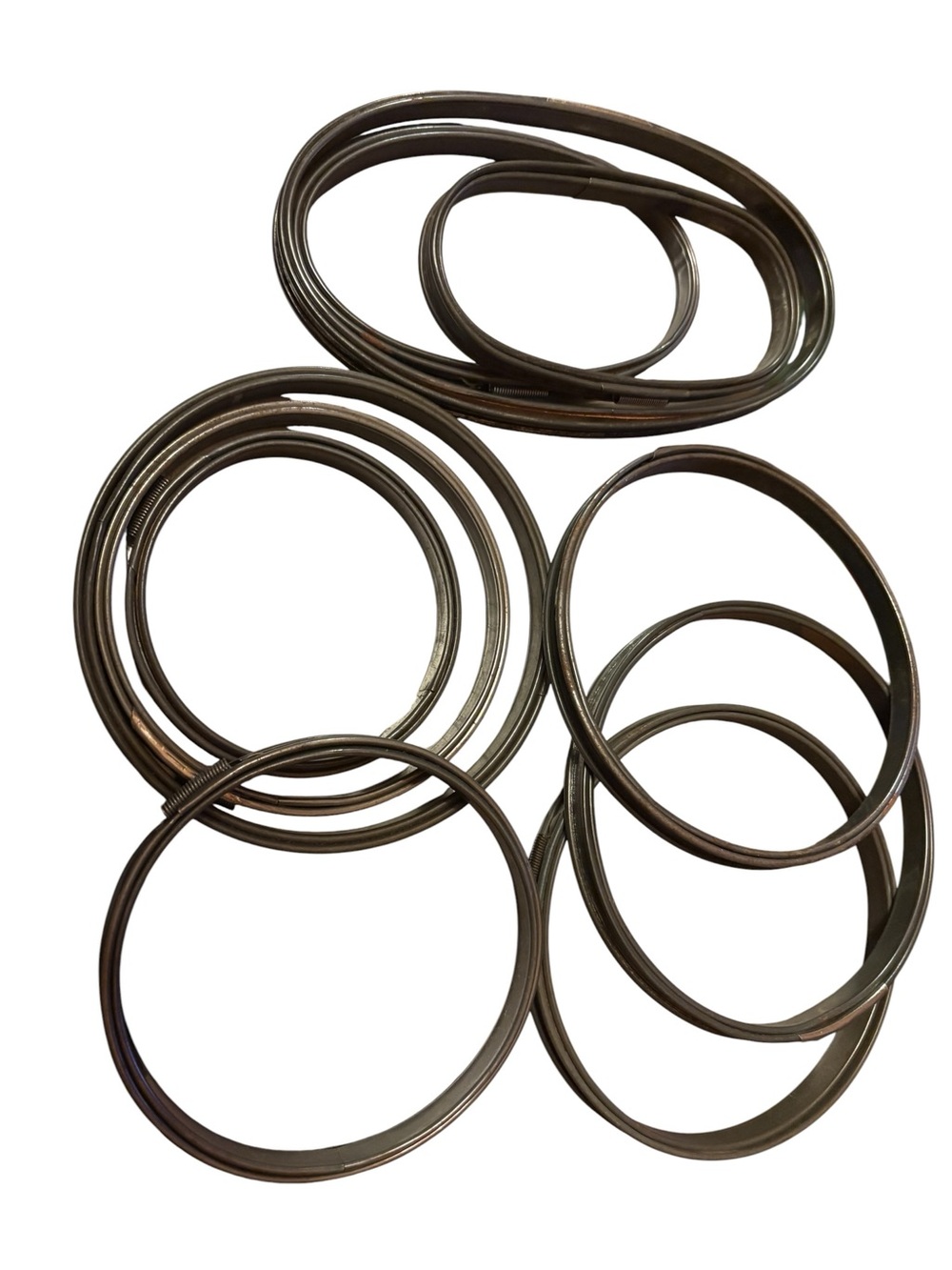 Vintage embroidery hoops metal different sizes